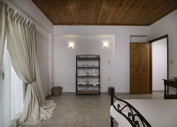 John Dimeon Kato Achaia With Pool - Happy וילה *