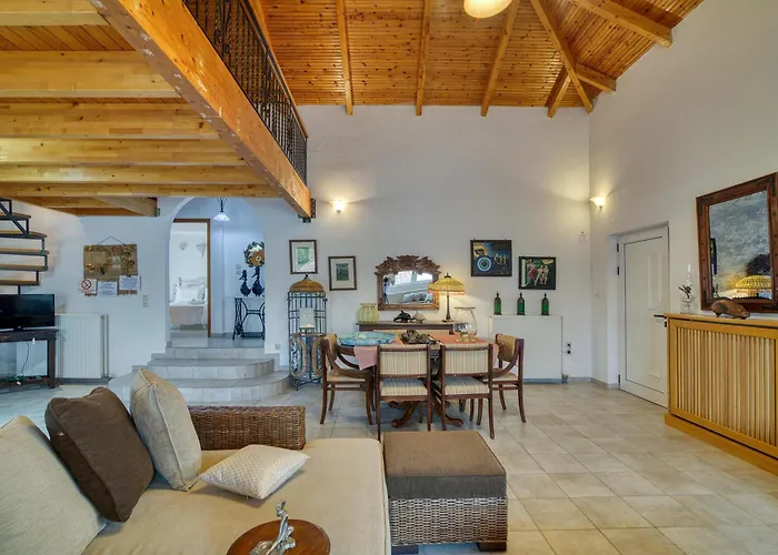 John Dimeon Kato Achaia With Pool - Happy 빌라 파트라