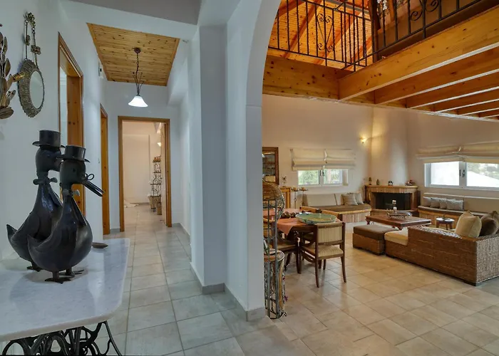 别墅 John Dimeon Kato Achaia With Pool - Happy