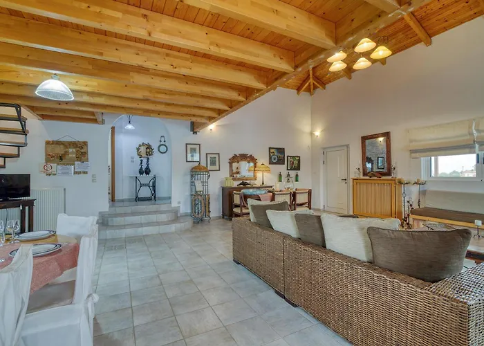 John Dimeon Kato Achaia With Pool - Happy